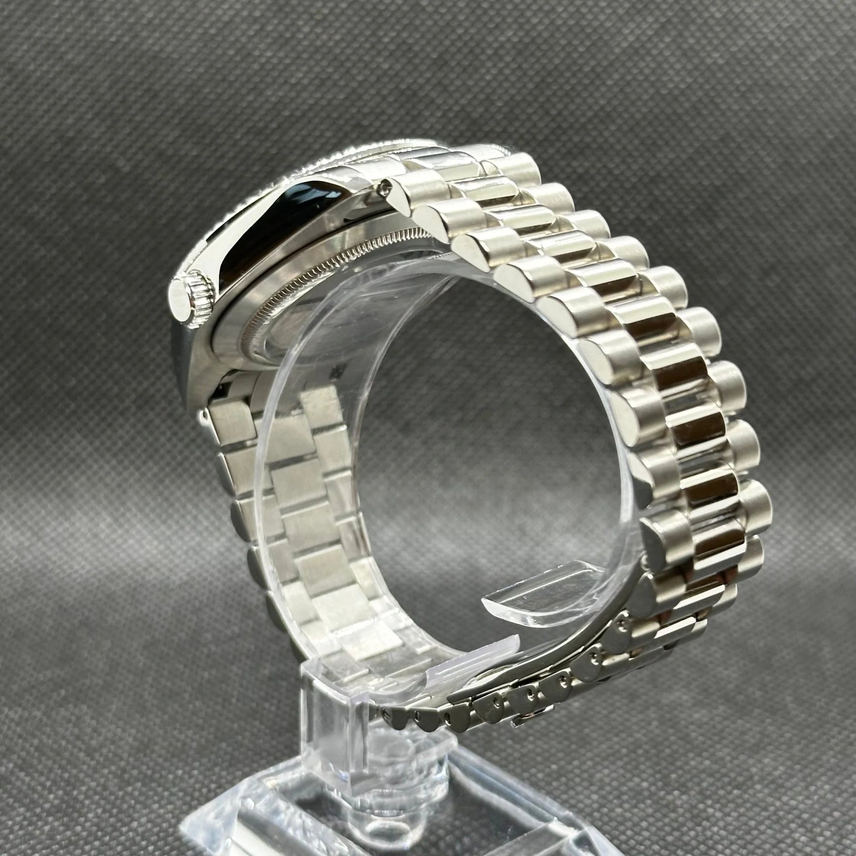 Seikodate White Roman