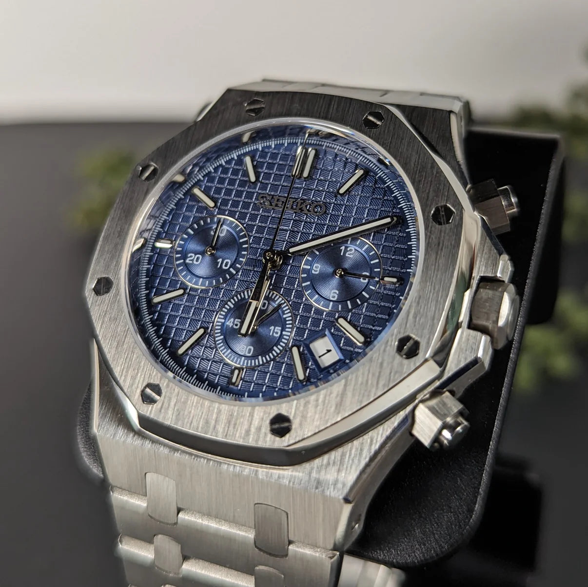 Royal Seikoak Blue Chrono